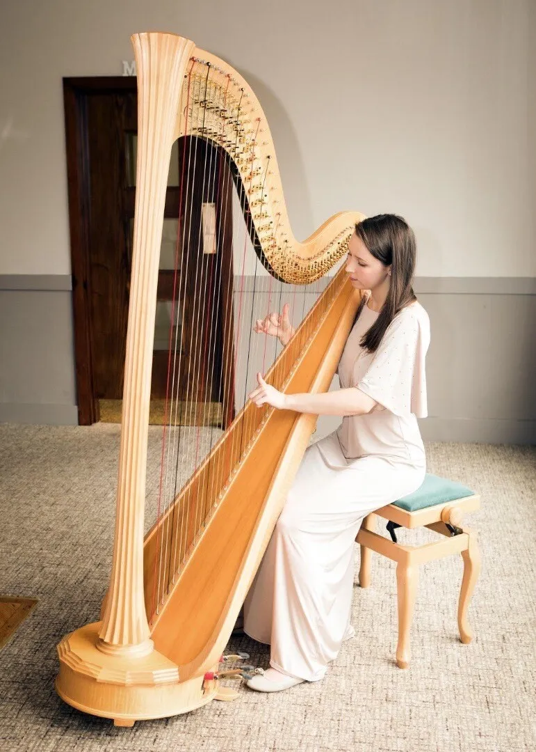 Harpist Elinor Nicholson