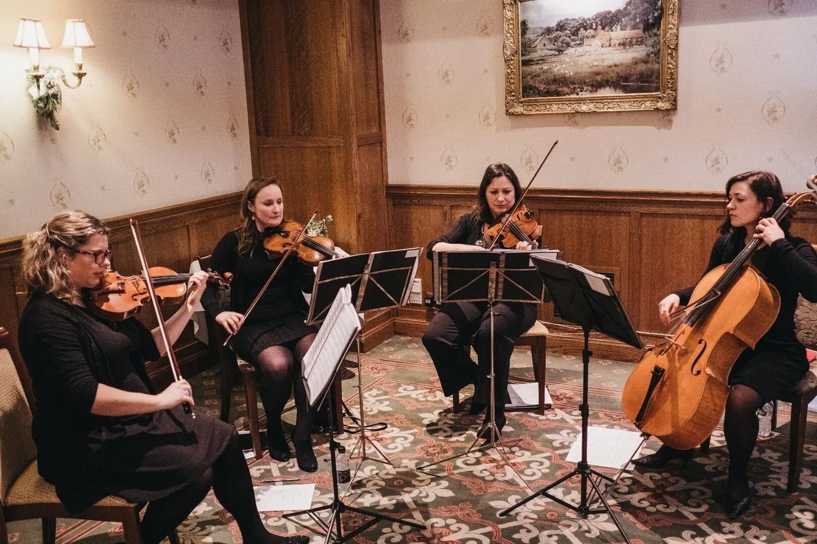 Toscana strings performing in a manor house