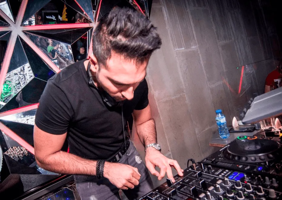 DJ Vik Toreus