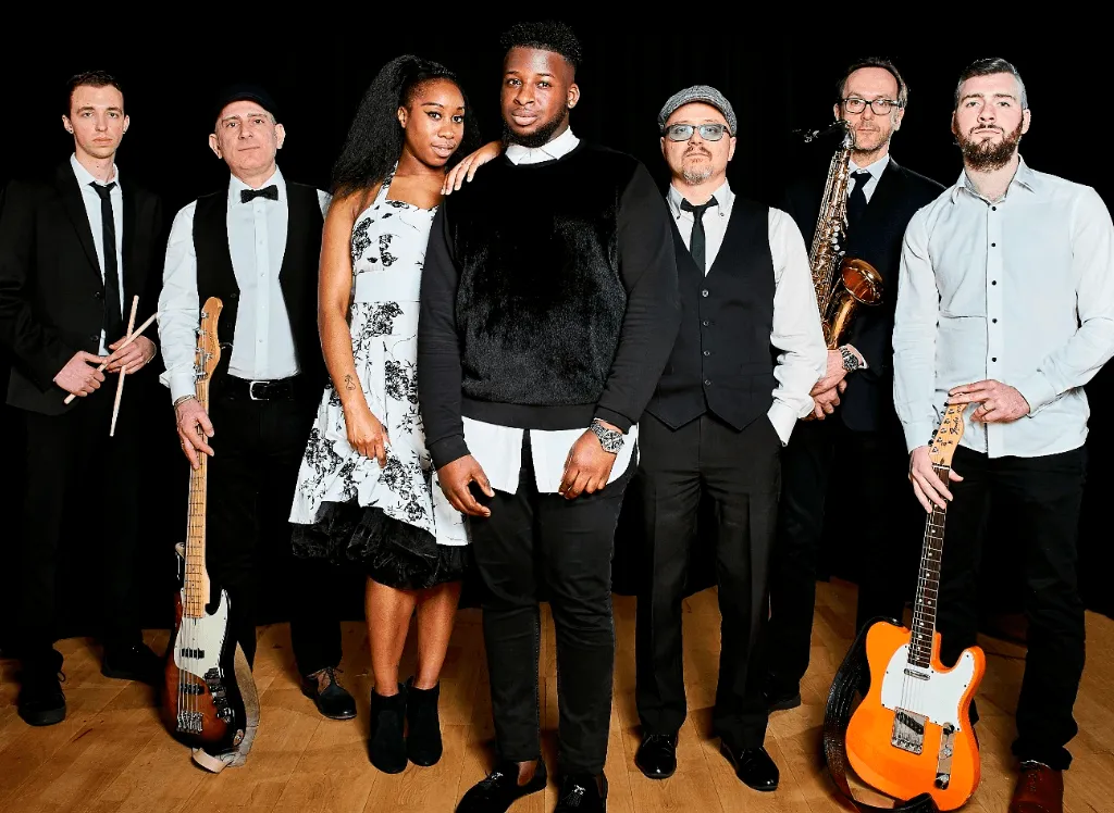 How much does it cost to hire a band?