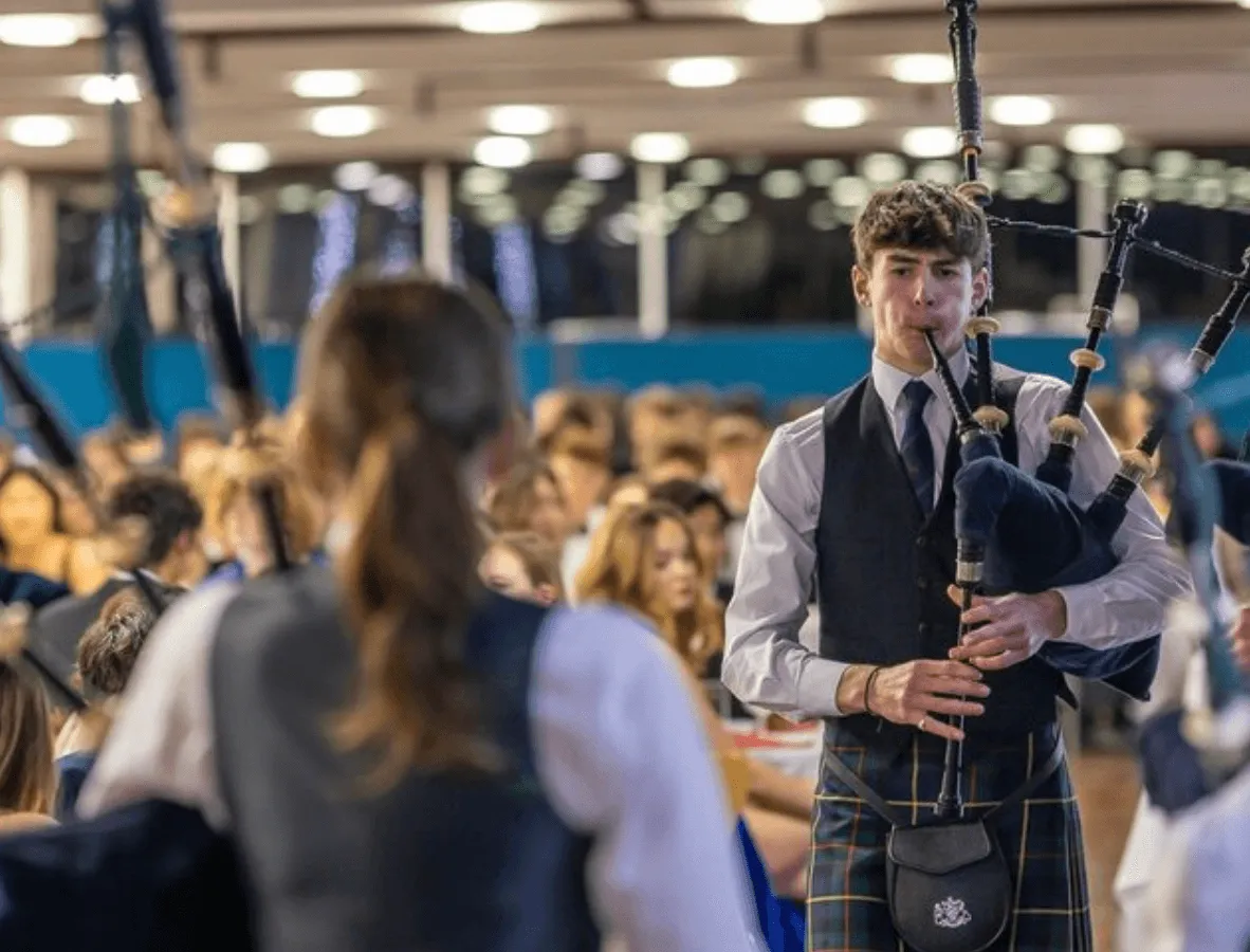 bagpiper for hire 