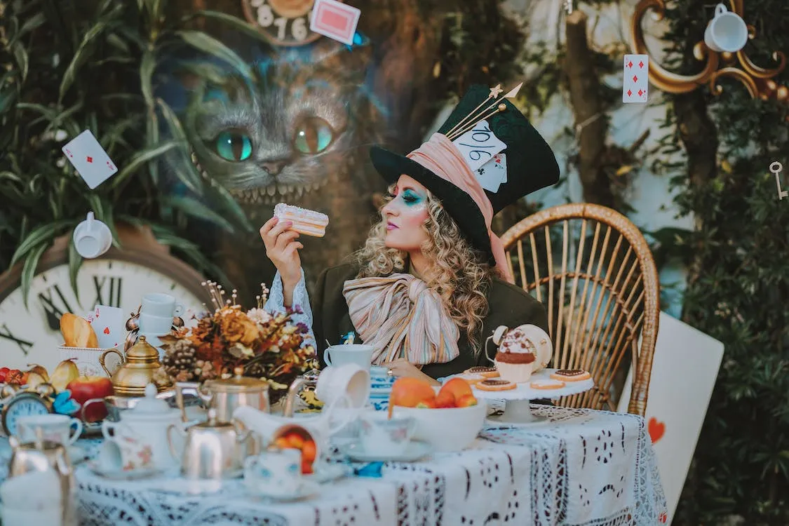 Alice in wonderland for halloween themed party 