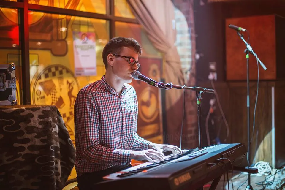 Archie Combe, Encore Pianist
