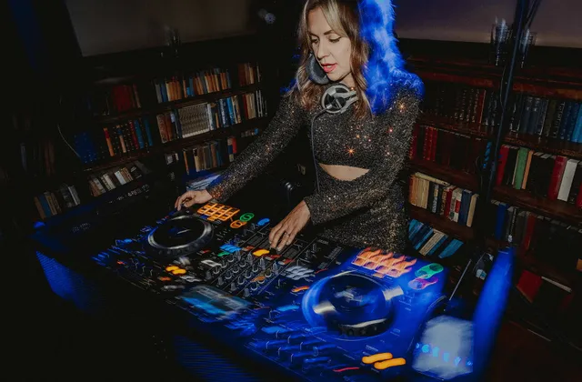 musician DJ yang-cooper