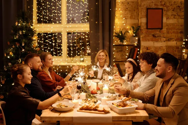 8 ‘Must Play’ Christmas Songs For Your Live Band