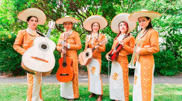 Top 10 Music Ideas for a Summer Party