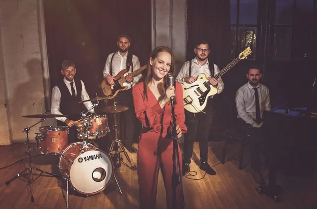 Professional party bands know how to keep the crowd dancing