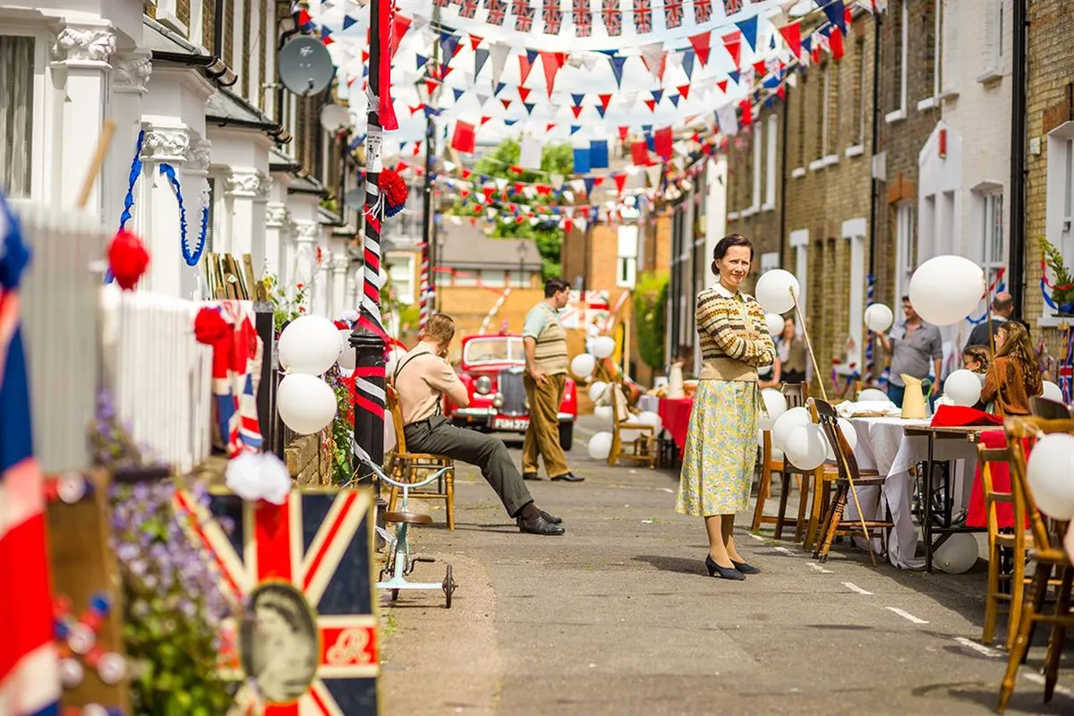 5 Fun Live Music Ideas for a Cracking Coronation Party