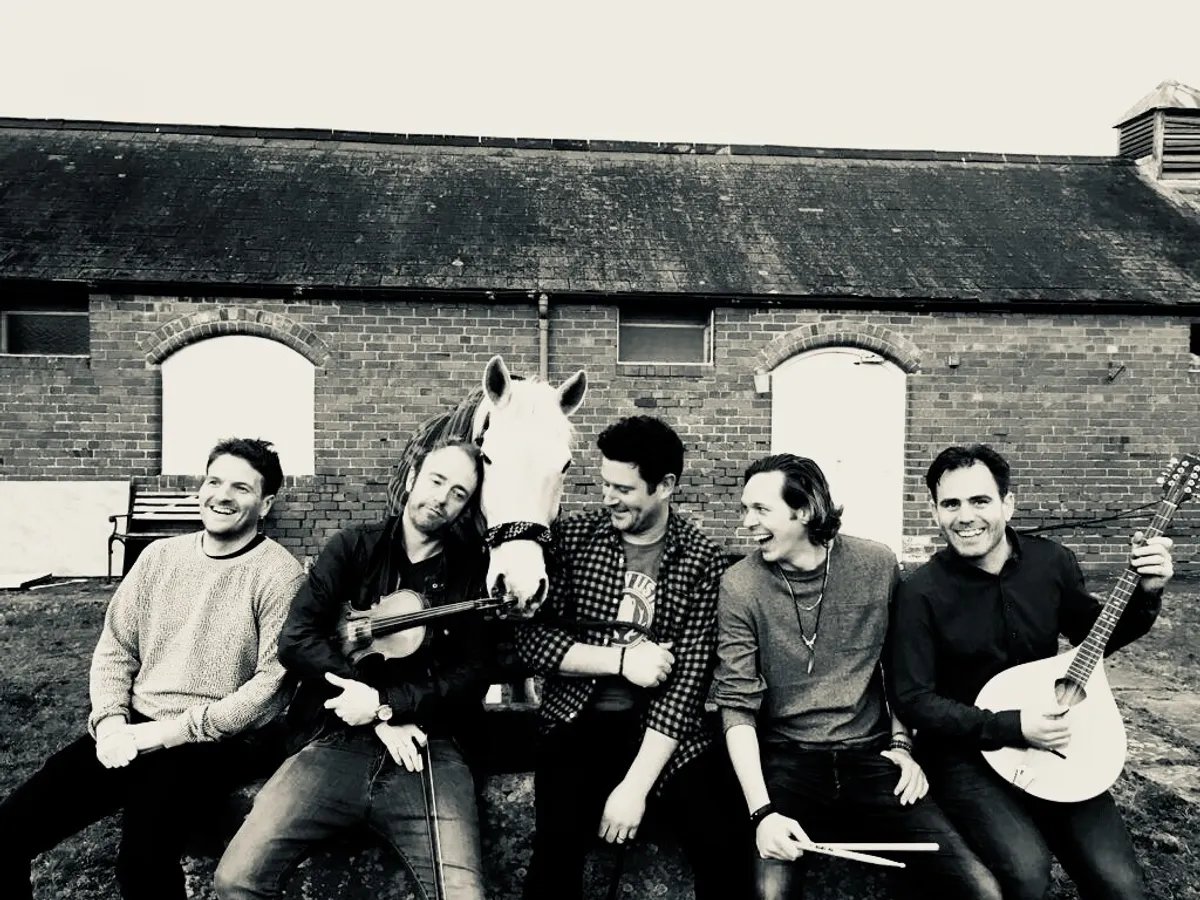Irish Band Booking Guide – 2024 Prices, Advice and FAQs