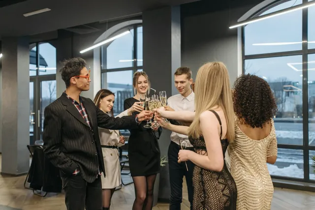 The Perfect Running Order for Christmas Parties