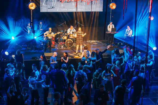 Top 10 Music Ideas for an Awards Ceremony