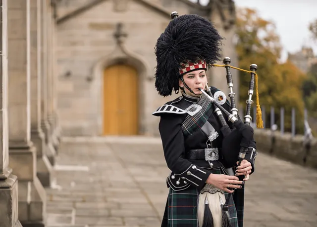 Ultimate Guide to Hiring a Bagpiper for Burns Night