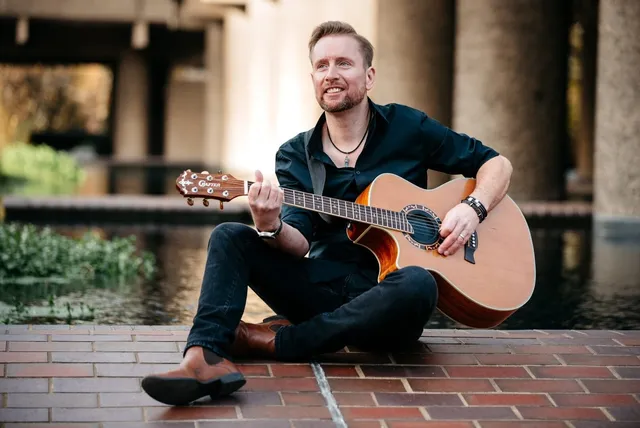 Top 10 Affordable Photographers for Musicians