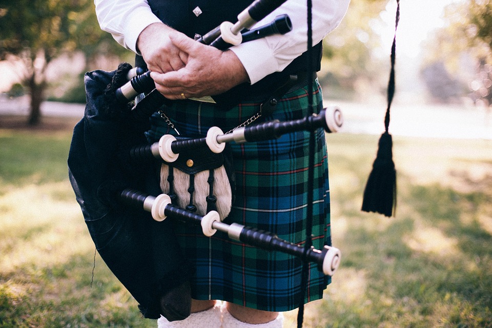 Bagpiper Booking Guide 2024 Prices, Advice and FAQs Encore Blog