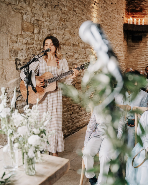 Top Tips for Hiring a Wedding Singer Encore Blog
